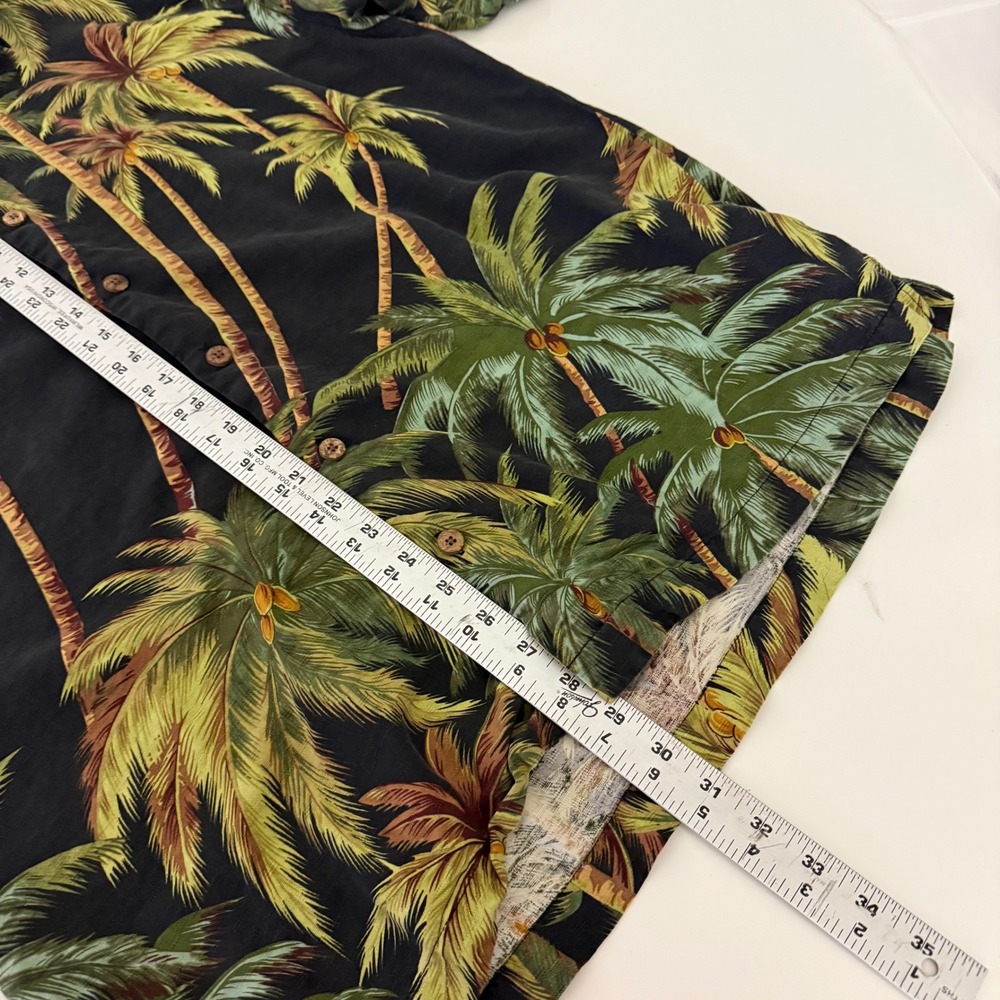 Tommy Bahama MEDIUM Silk Palm Tree Camp Shirt Black Green Tropical Button Down M - Picture 6 of 6